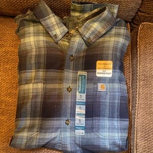 Men’s carhartt shirt.